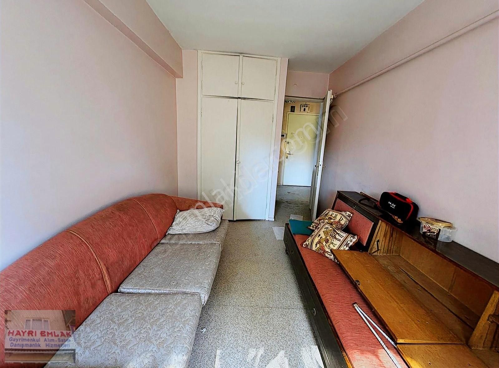 Gemlik İskele Meydan'ında Deniz Manzaralı 2+1 Satılık Daire - Görsel 2