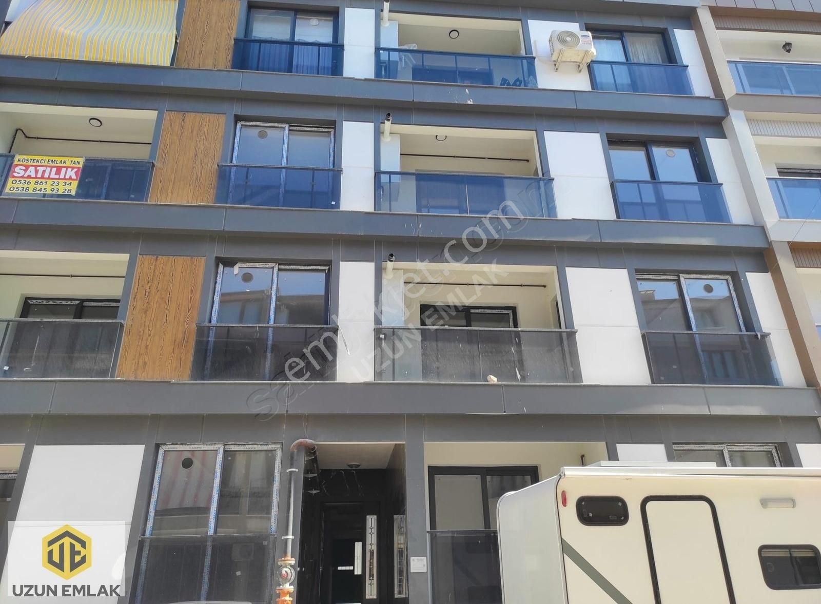 Uzun Emlak'tan Muradiye'de 1+1 Kiralık Daire