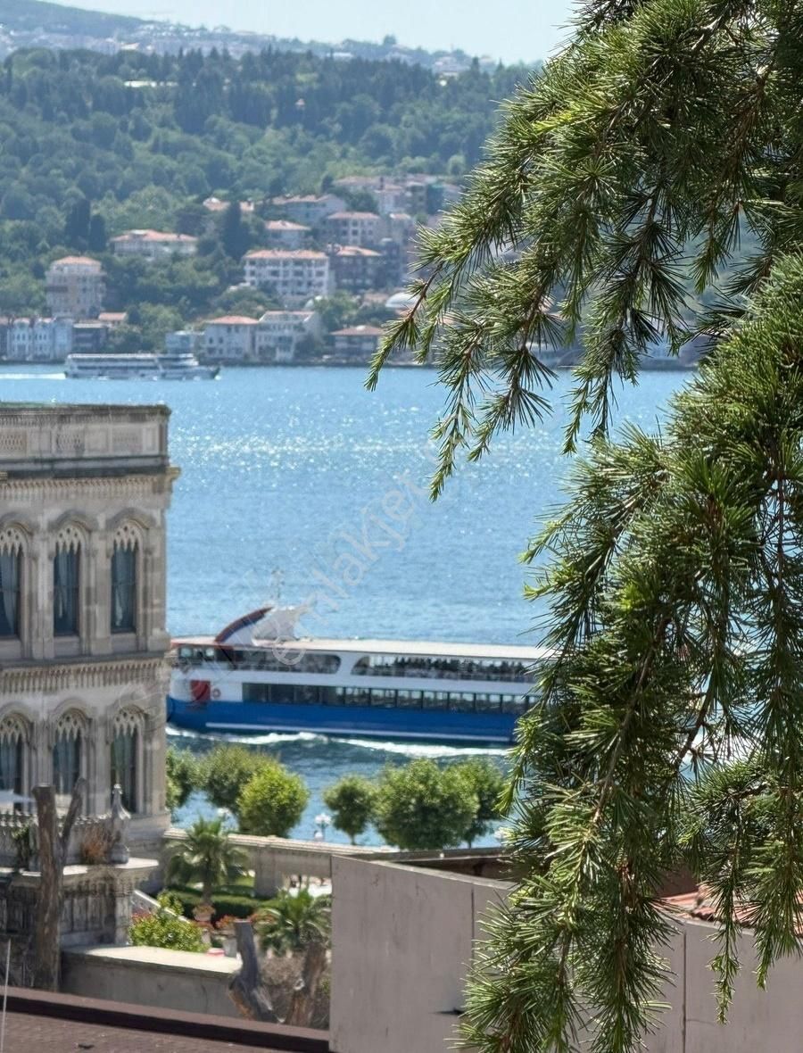 Beşiktaç Çırağanda Satılık 4+1 Süper Daire