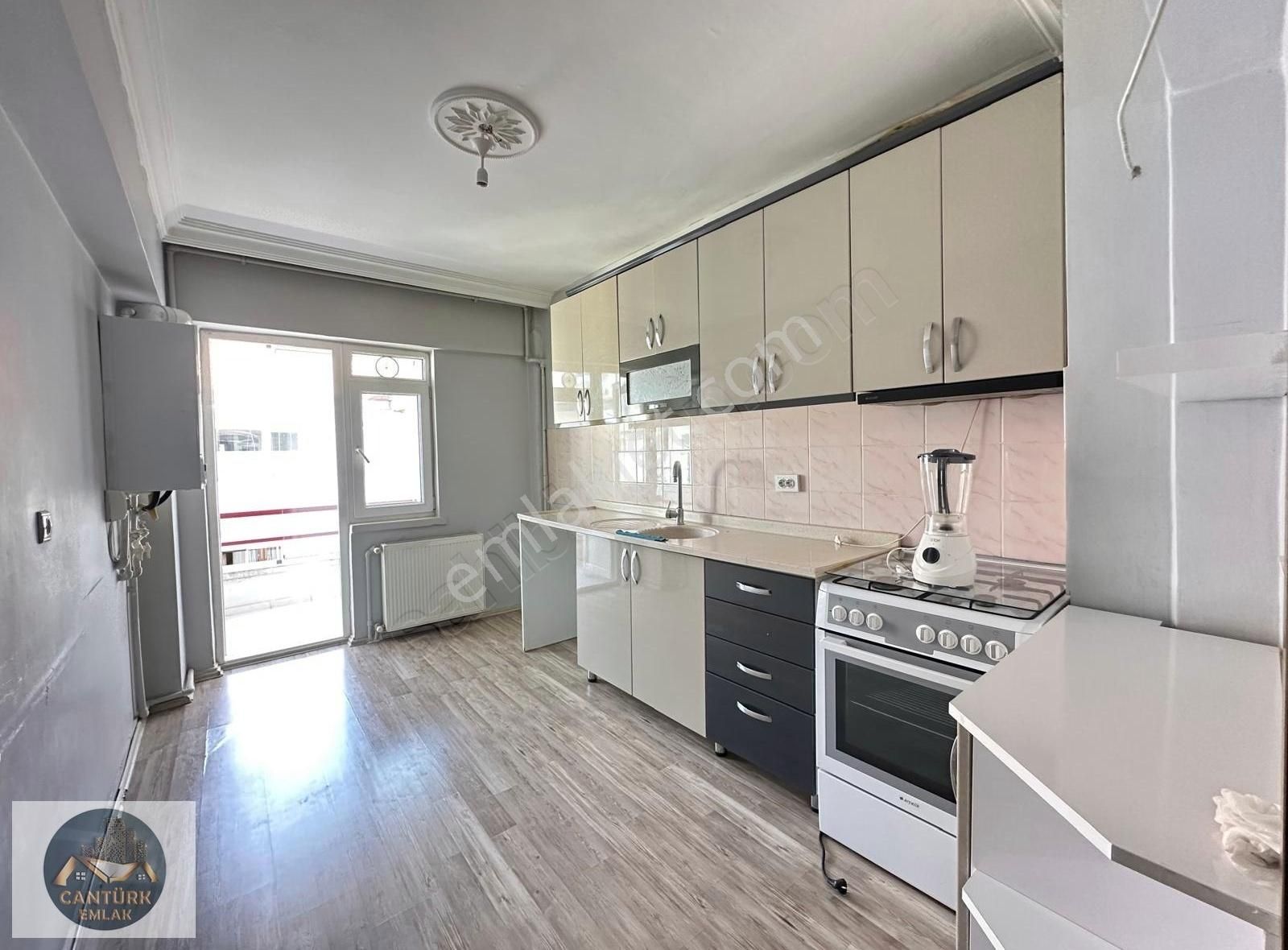 *cantürk Emlak'tan Masrafsız 3+1 Kiralık Daire***
