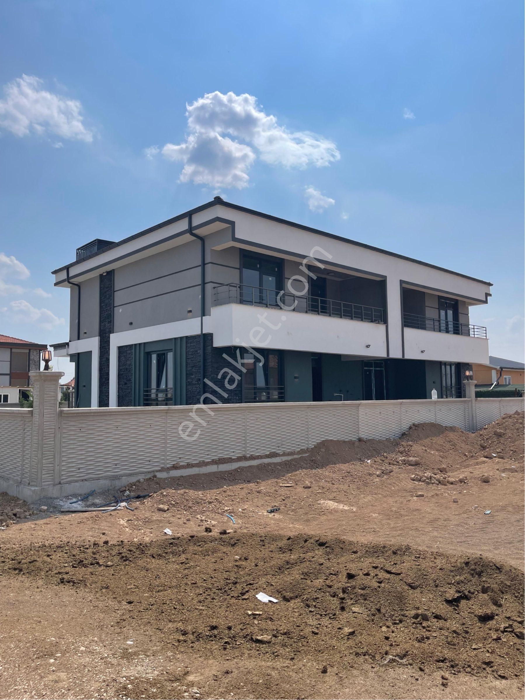 Yasin Güler Den Saraçoğlu Mah Satılık Lüx 4+1 Villa - Görsel 8