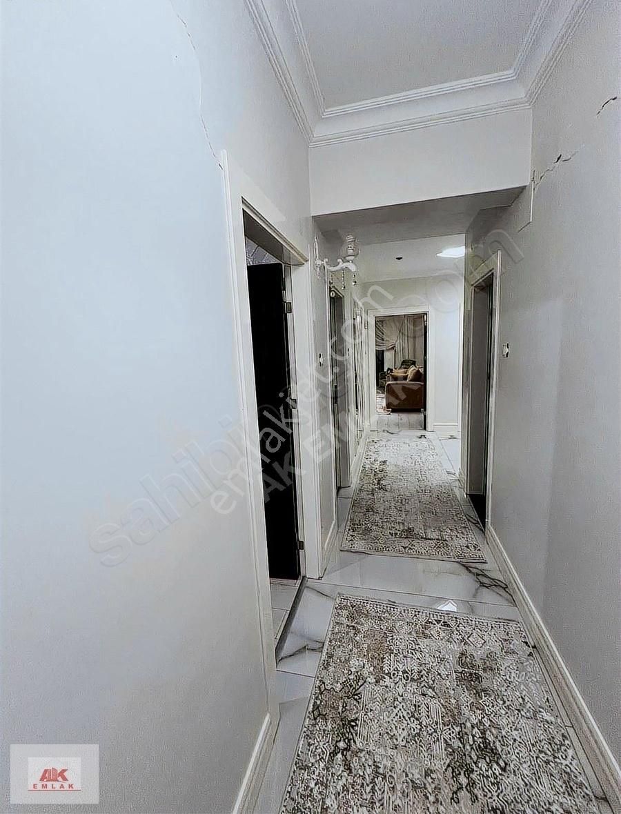 Ana Cadde Kenarında Satılık Özel 4+1 Daire