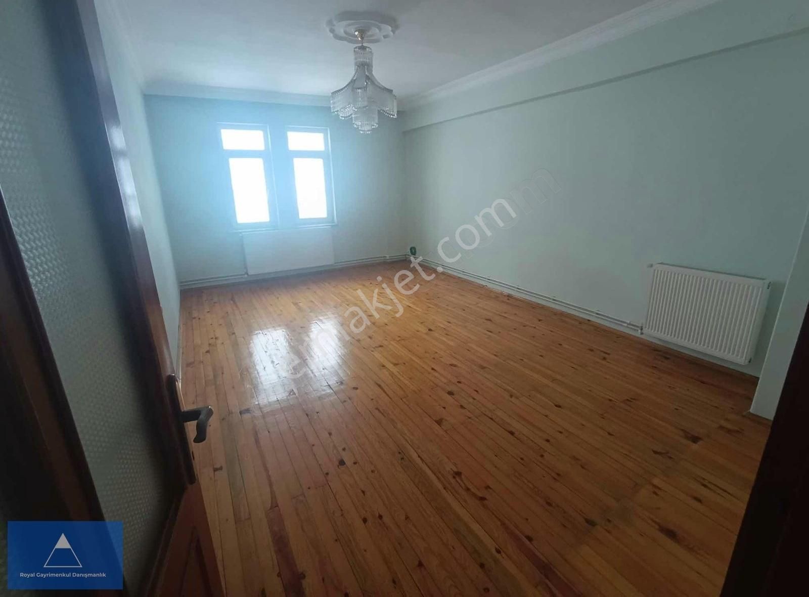 Türkişte Cağaloğluna Cephe 2+1