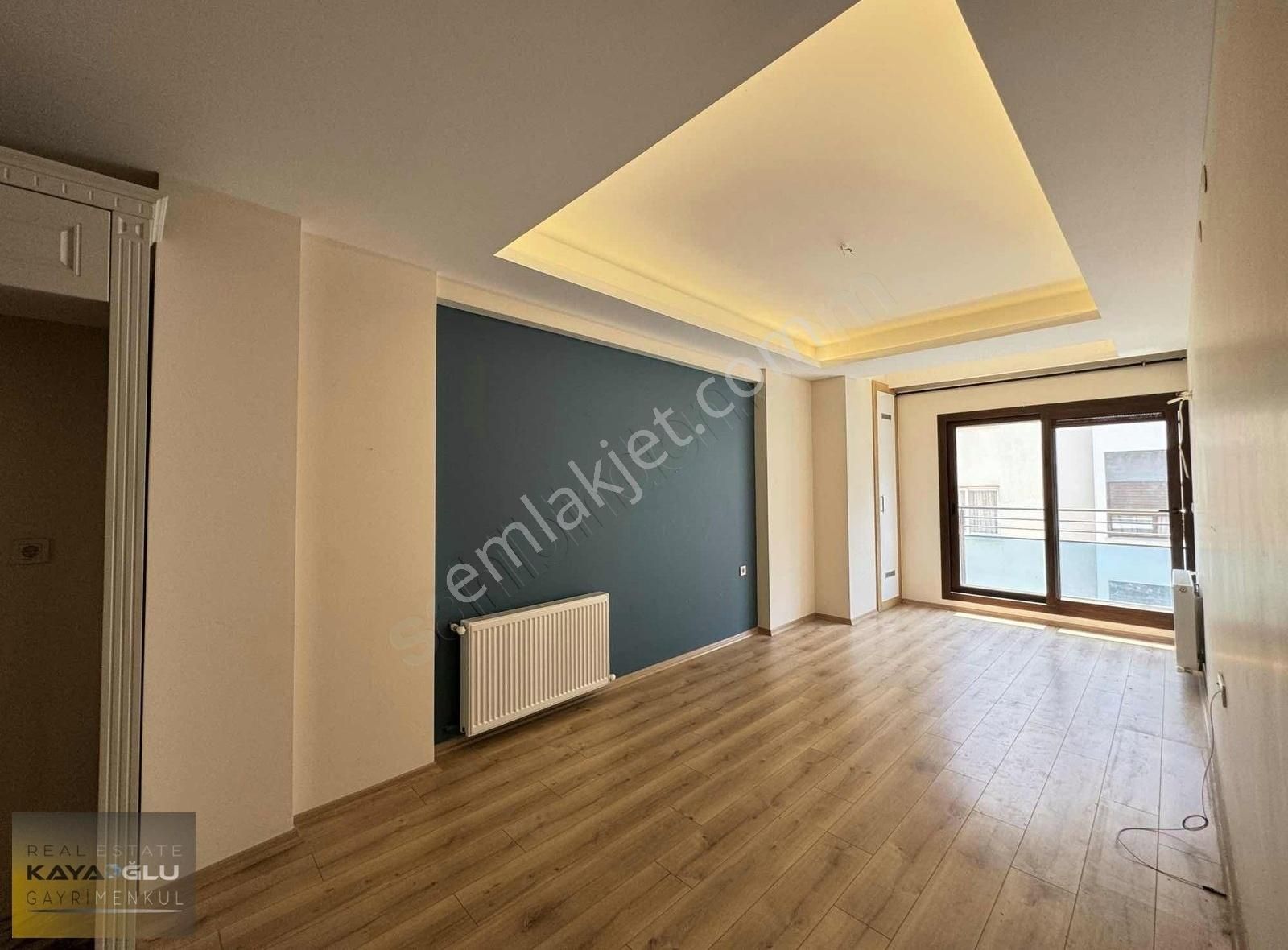 Kayaoğlun'dan Demirköprü Diş Hastanesi Karşısında Arakat 1+1
