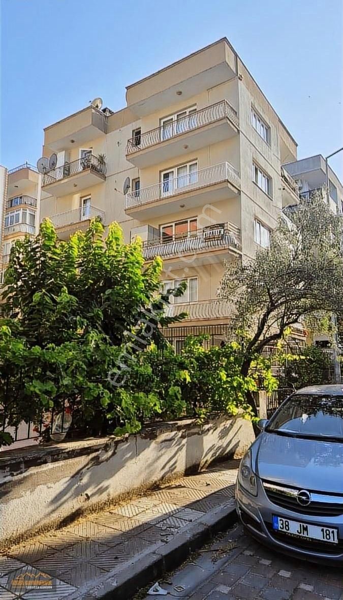 Özgün Gm'den - Uncubozköy'de 3+1 Kiralık Ara Kat Daire