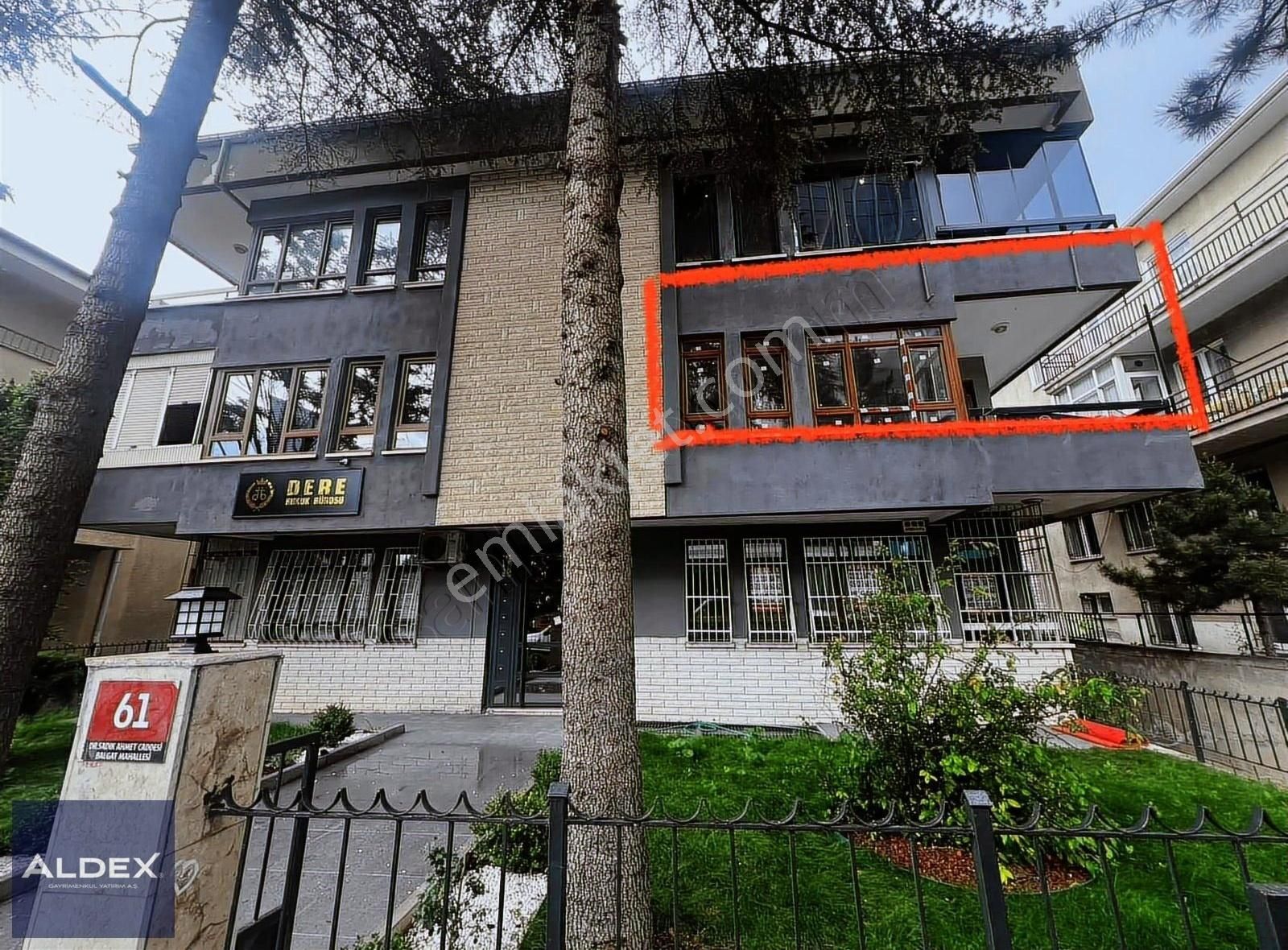 Balgat Yelken Plaza Yakını 4,5+1 Ofis Kullanımına Uygun 160 M2