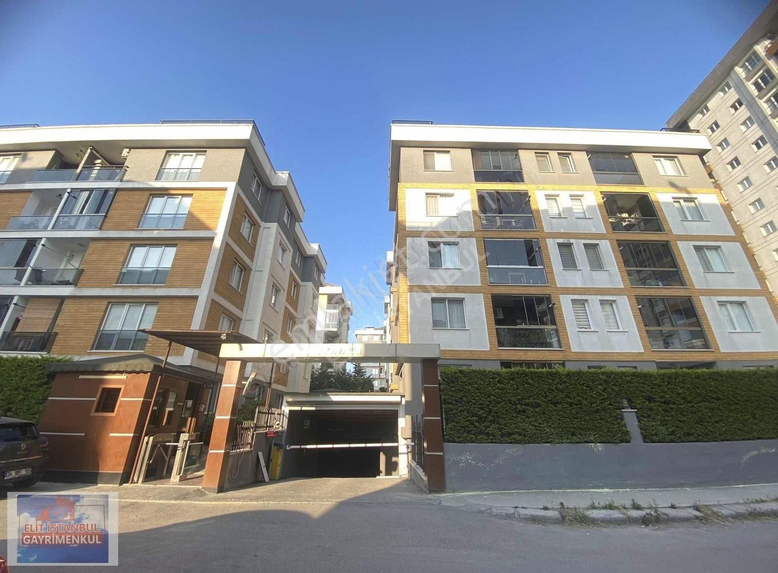 Beylikdüzü Aqua Kavaklı Sitesi 3+2 Dubleks Daire