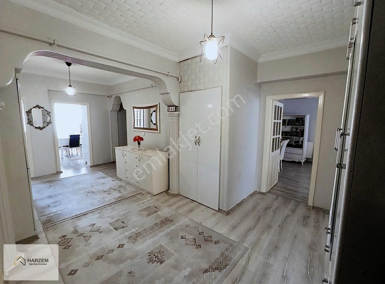 Harzem Gayrimenkulden Kültür Mahallesinde Satılık Dubleks Daire