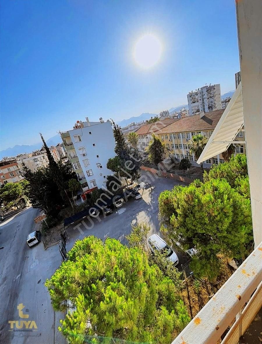 Düdenbaşı Mahallesinde Geniş 2+1 Satılık Daire