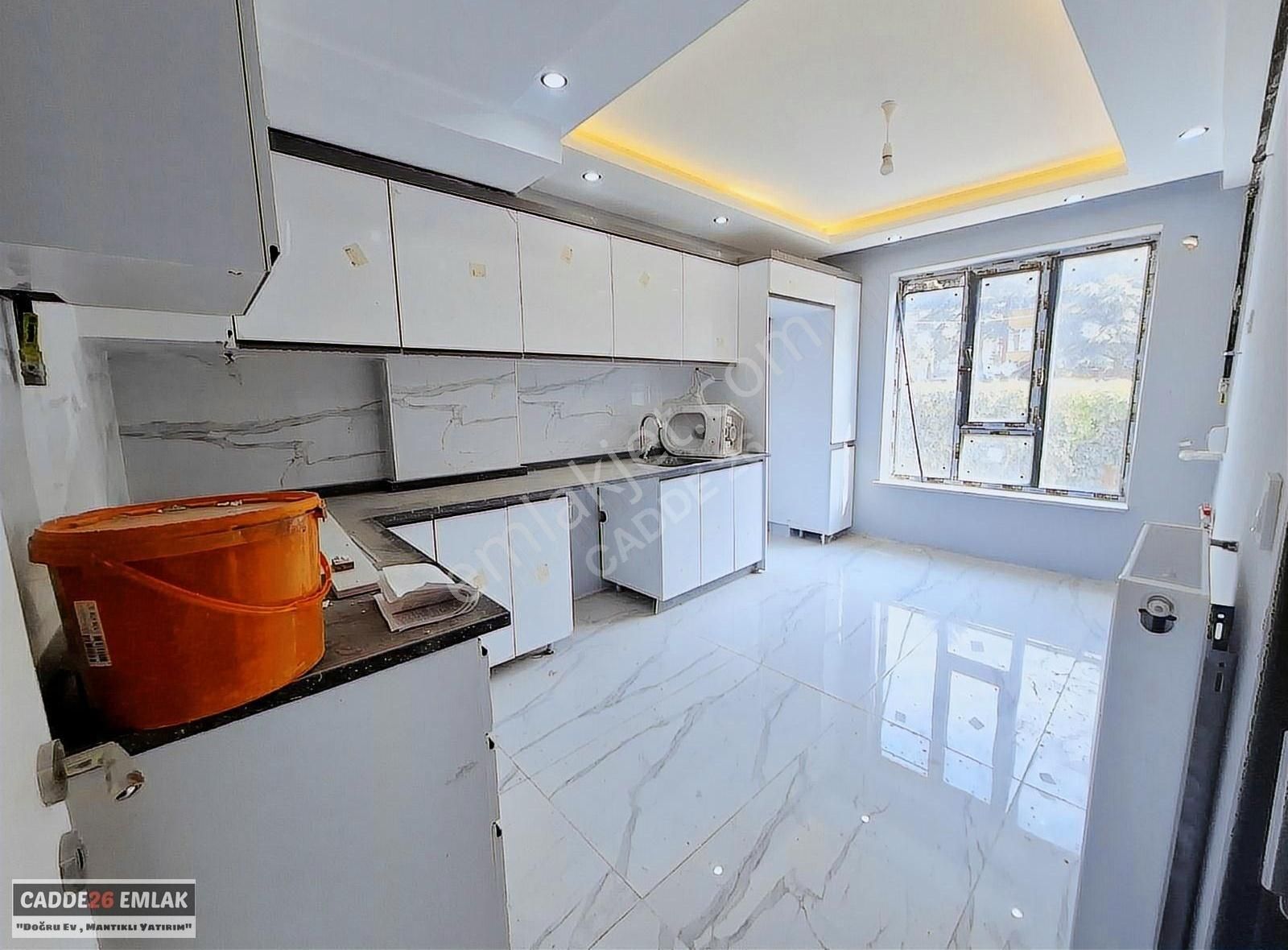 Cadde26 Emlaktan Huzur Mahallesinde Ebebeyn Banyolu 3+1 Daire