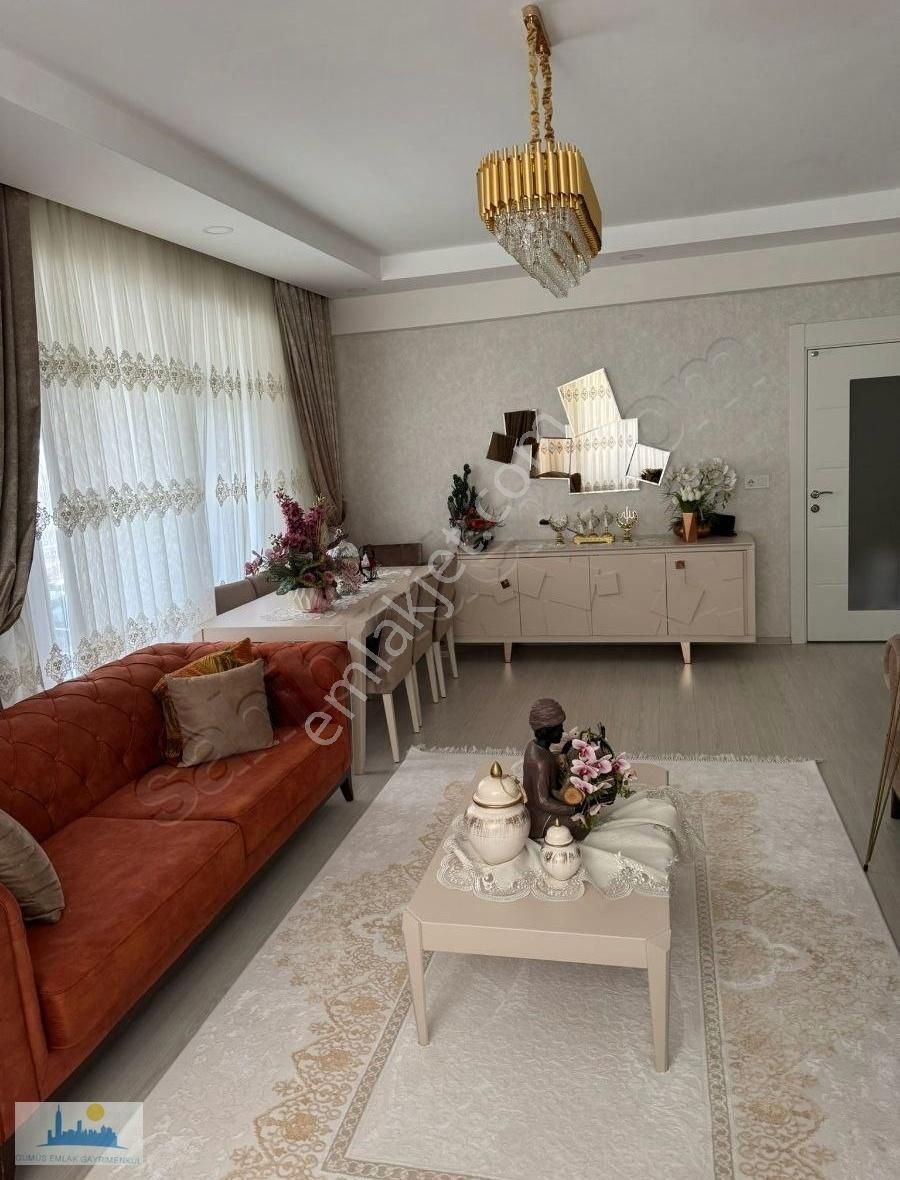 Başakşehir De Kiralık 4+1. Site İçi Daire