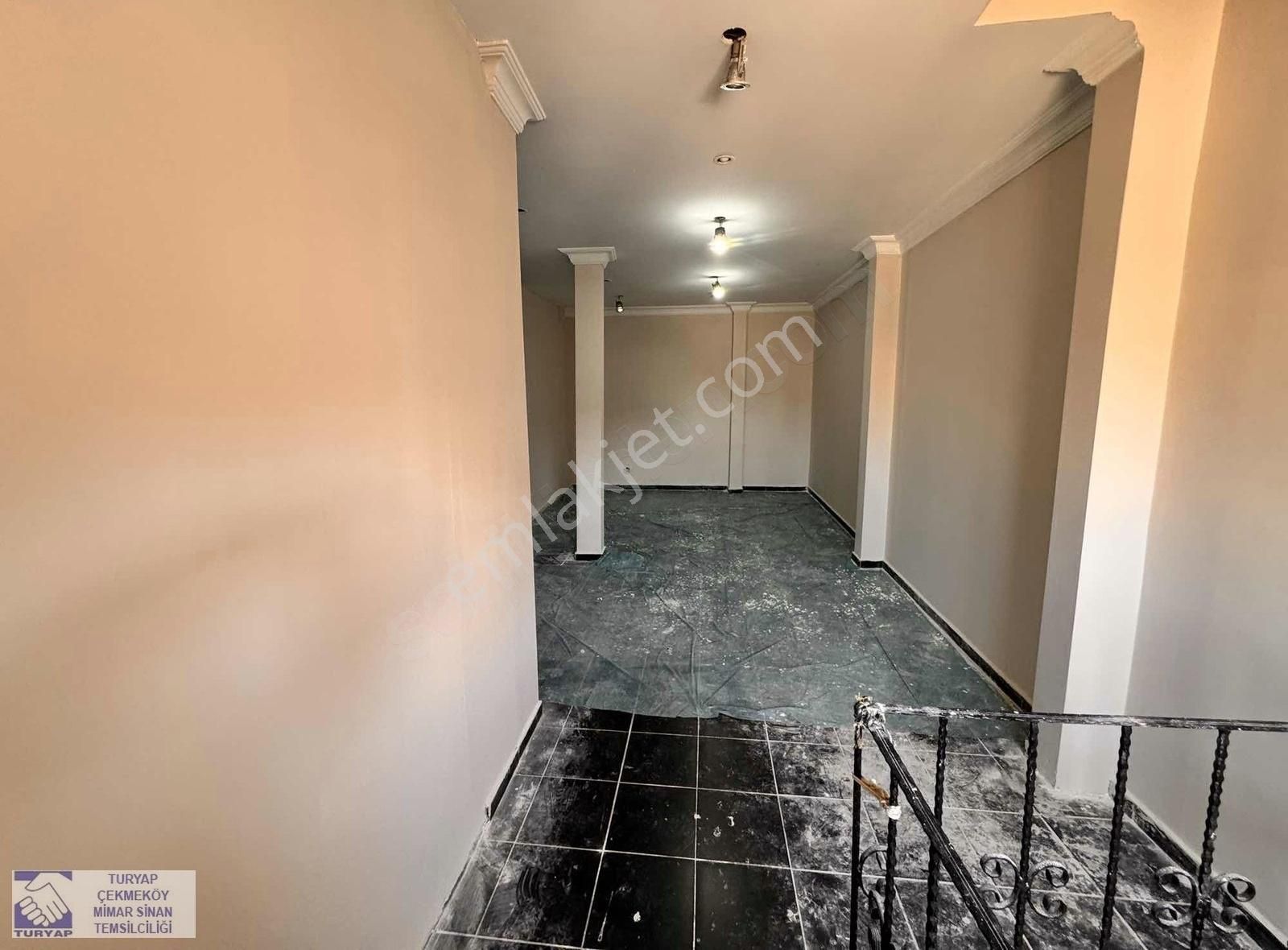Maltepe Dokumacılar Sanayi Yanında Kiralık 3 Katlı İş Yeri