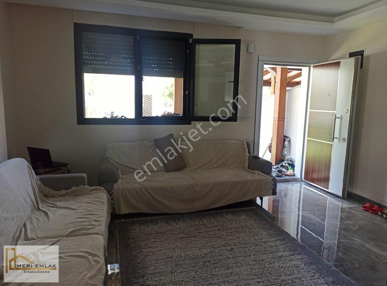 Sahil Yolu, Köşe Villa - Görsel 8