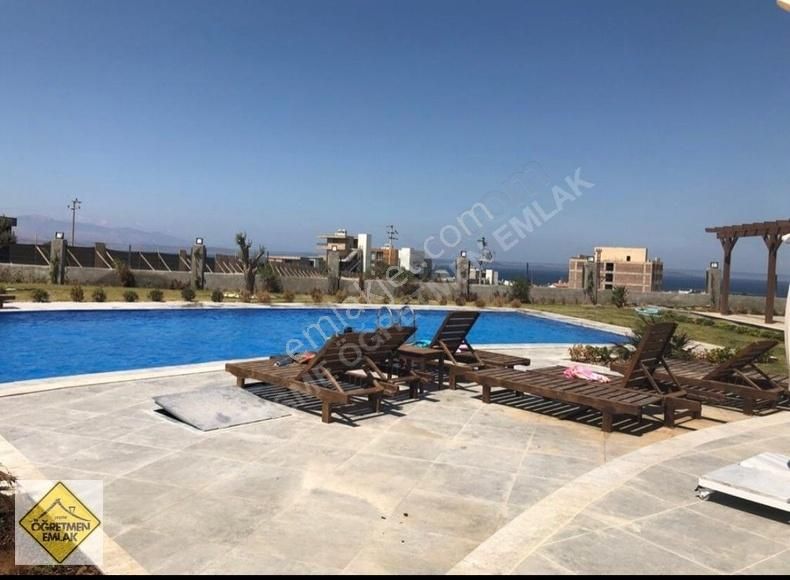 Çeşme Dalyanda Sağ Solu Önü Full Deniz Manzaralı Geniş Teraslı - Görsel 16