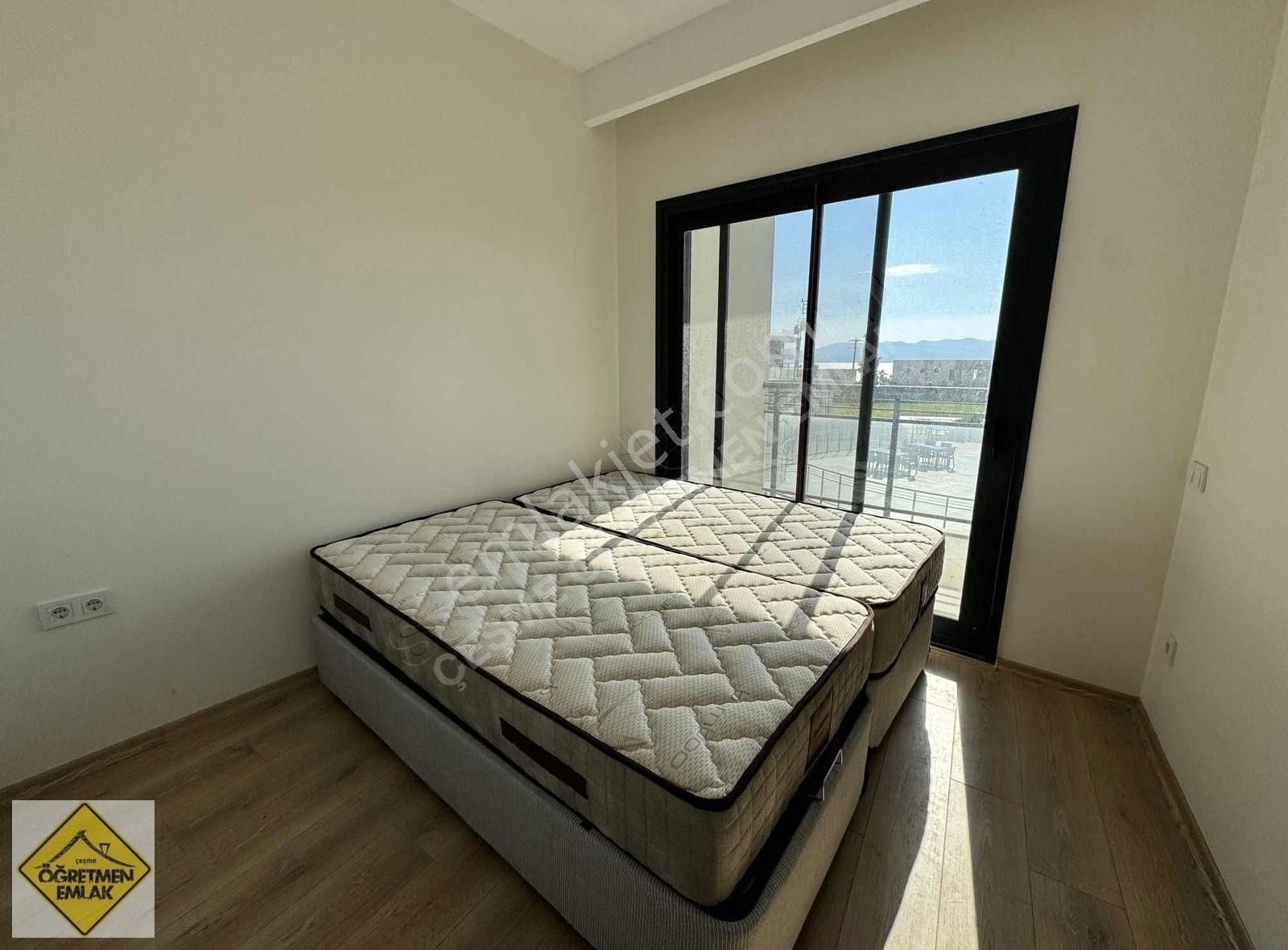 Çeşme Dalyanda Sağ Solu Önü Full Deniz Manzaralı Geniş Teraslı - Görsel 27