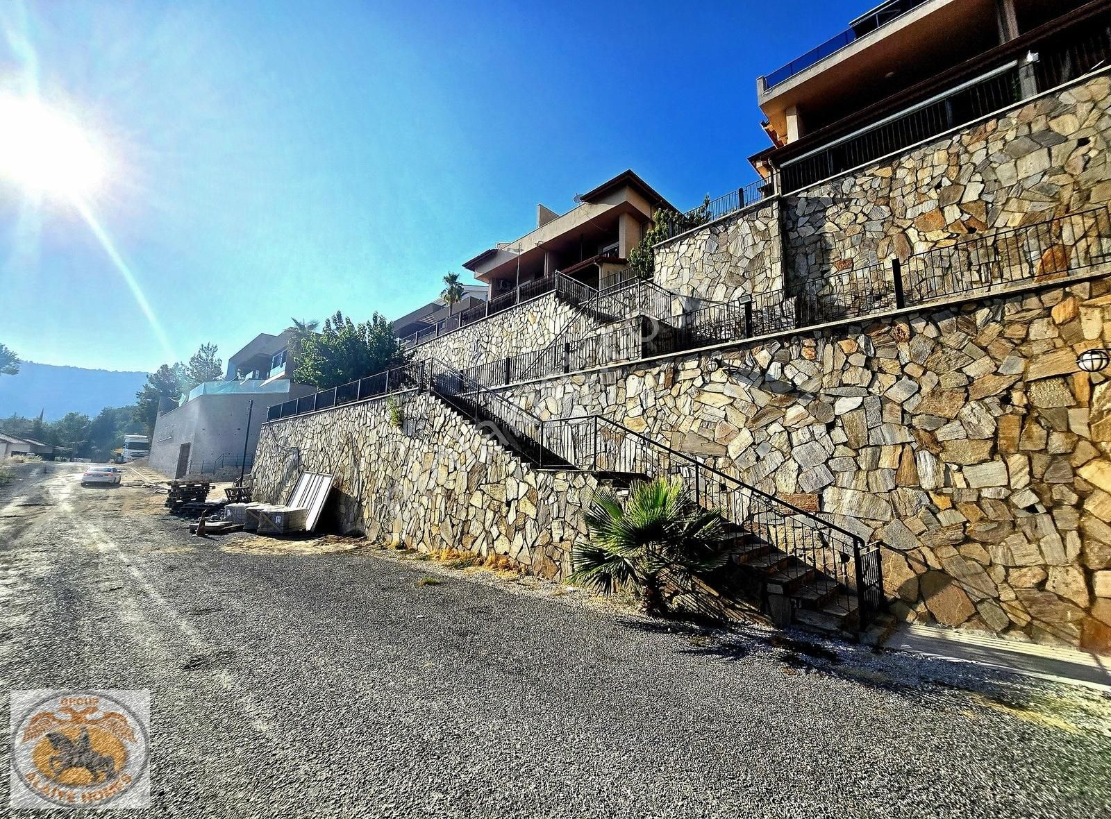 Alanya Tepede Satılık 3+1 Masrafsız Dublex Villa - Görsel 24