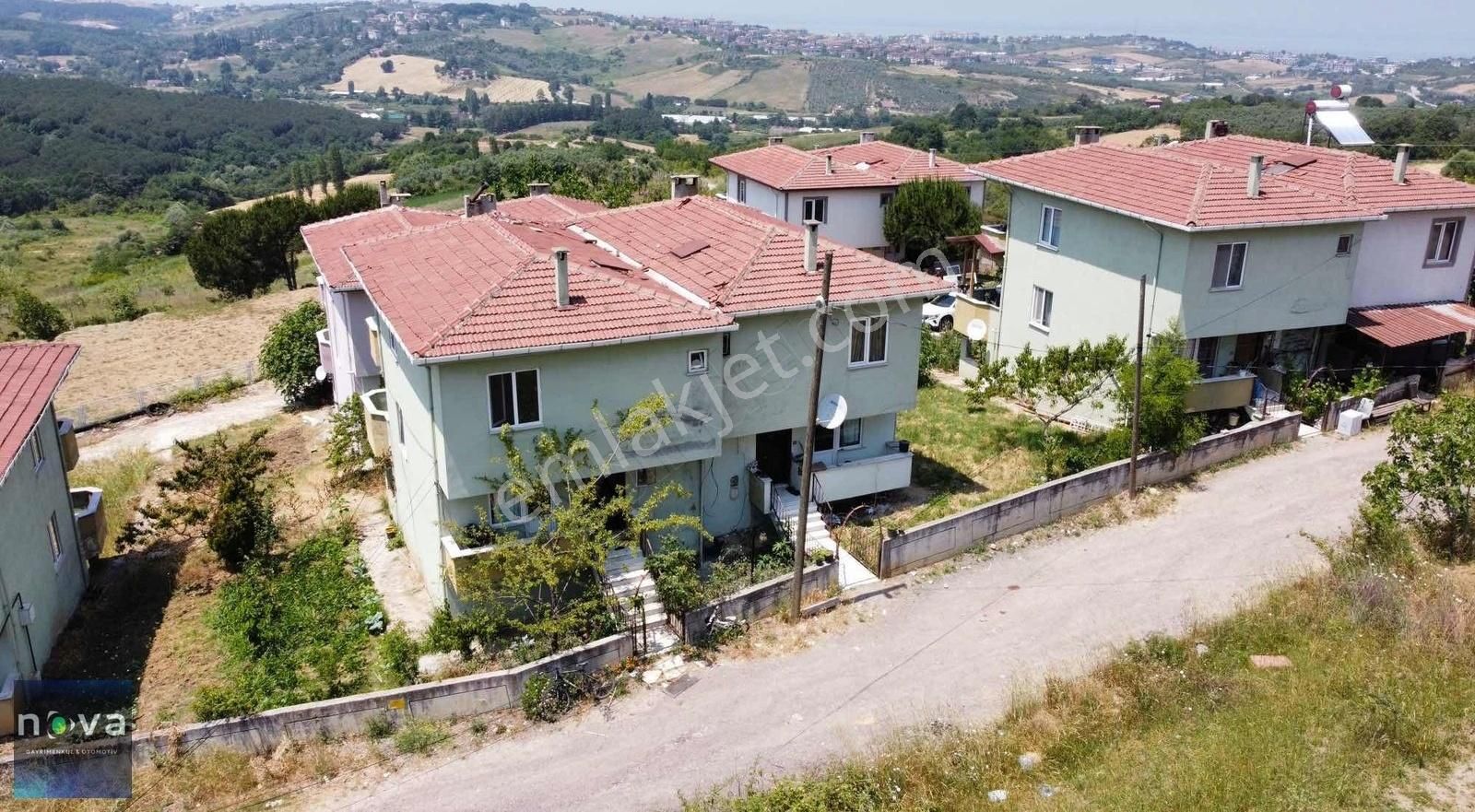 Nova' Dan Akköy' De Satılık 4+1 İkiz Villa !!!