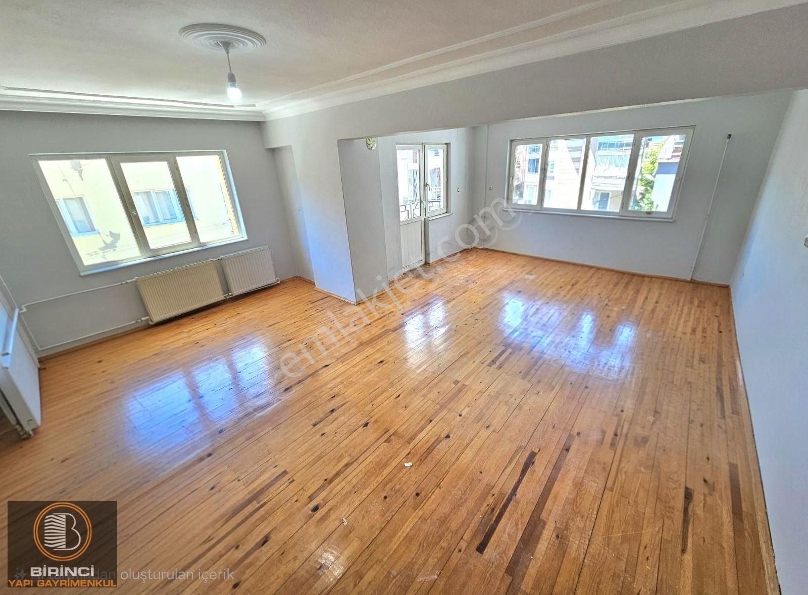 1️. Yapı'dan Kiralık İstiklal'de Asansörlü Mega 2+1 Daire