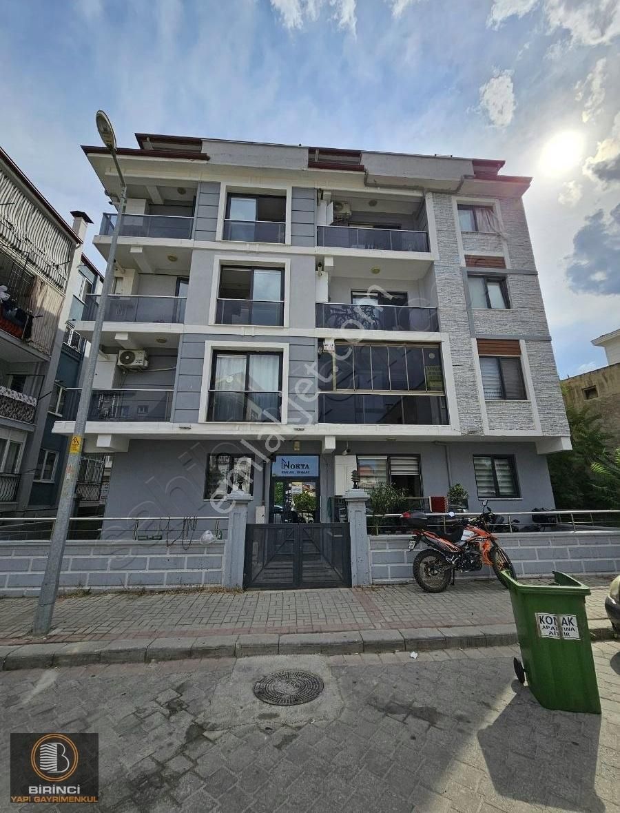 Akkonakta Balkonlu Asansörlü Arakat Lüks Apart