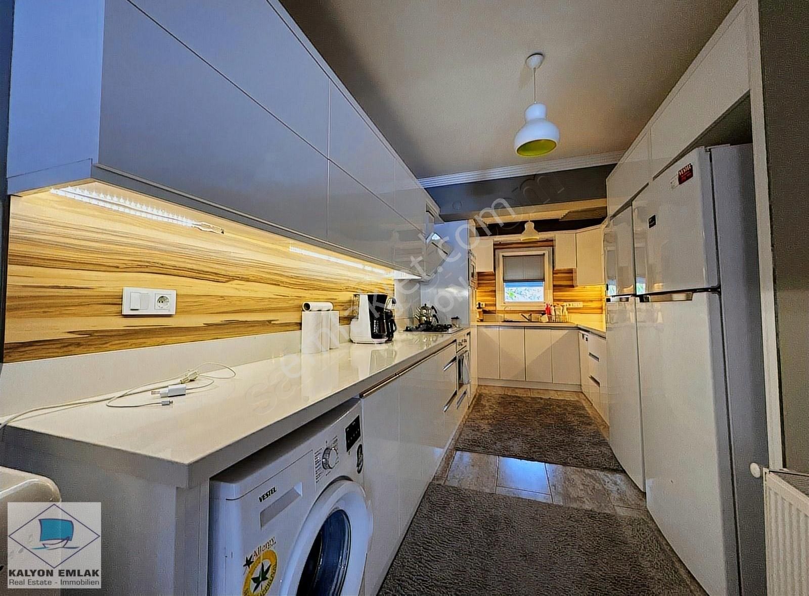 Alaçatı Çamlık Yol'a Komşu Satılık Müstakil Köşe Konumlu Villa - Görsel 33