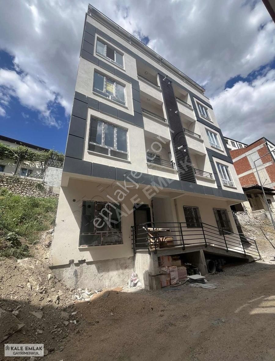 Kale Emlak'tan Kirazlıdere'de Satılık Sıfır 2+1 Daire