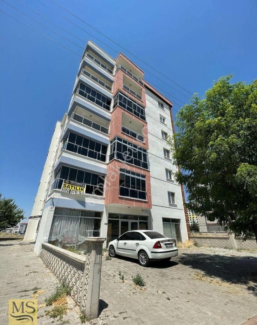 Mimsin Fatih Mahallesinde Düşük Kat Kombili 3+1 Geniş 135m2 Satılık Daire