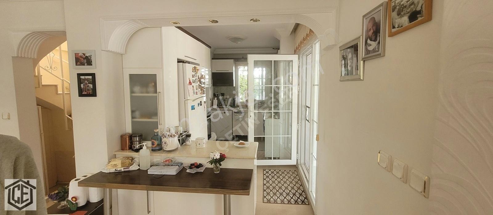 Özdere Göztepe Sahil Sitesi Denize 2.sırada Büyük Ferah Villa - Görsel 6