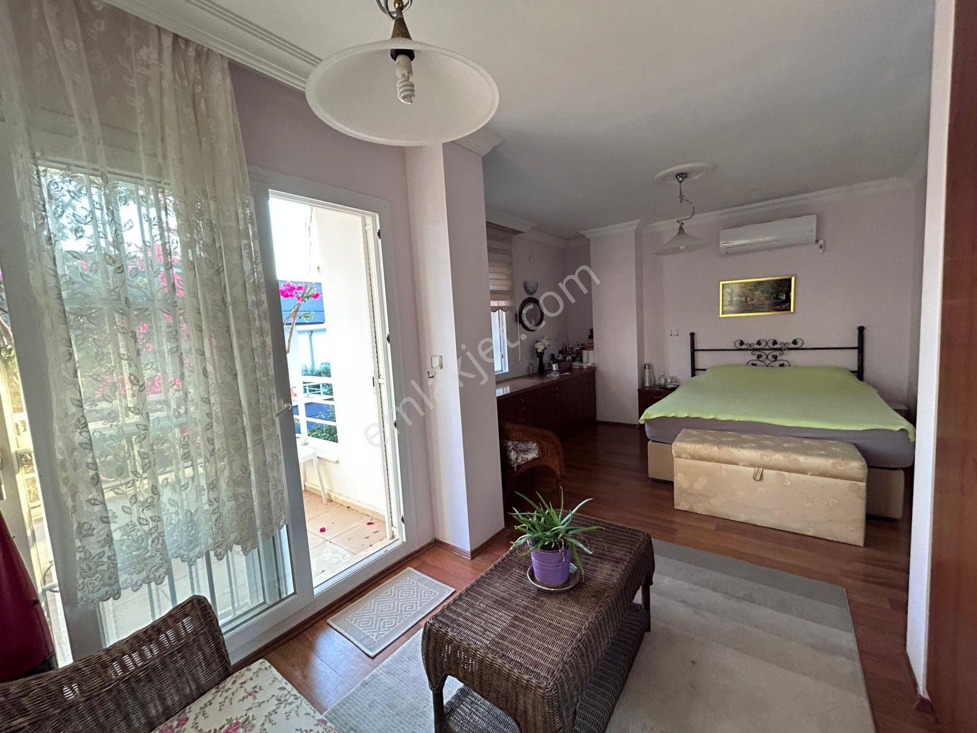 Özdere Göztepe Sahil Sitesi Denize 2.sırada Büyük Ferah Villa - Görsel 16