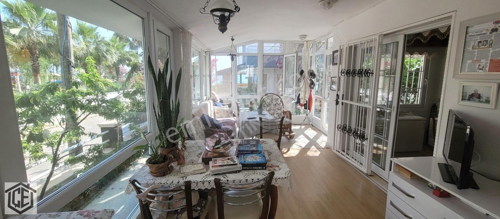 Özdere Göztepe Sahil Sitesi Denize 2.sırada Büyük Ferah Villa - Görsel 23