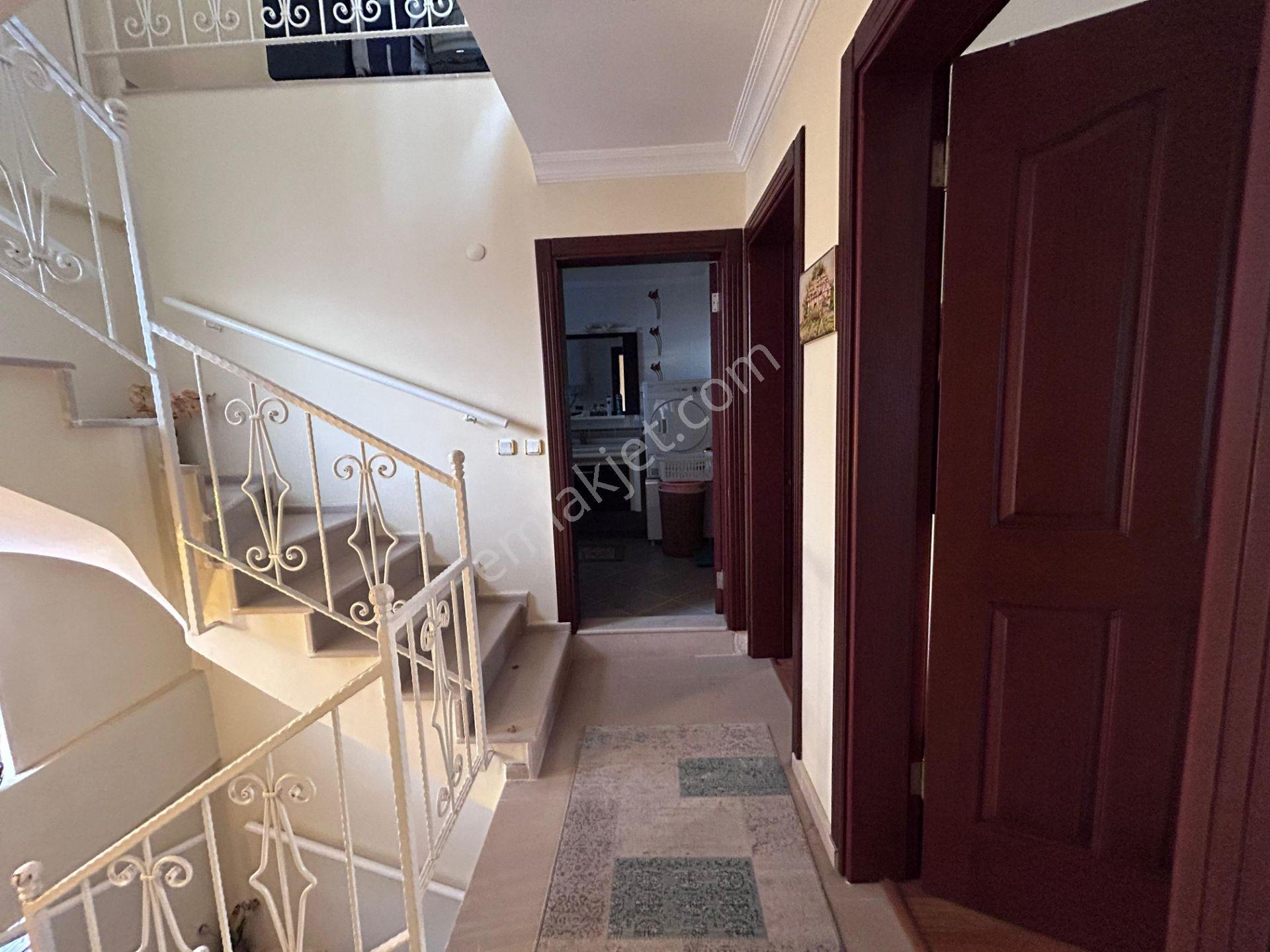 Özdere Göztepe Sahil Sitesi Denize 2.sırada Büyük Ferah Villa - Görsel 28