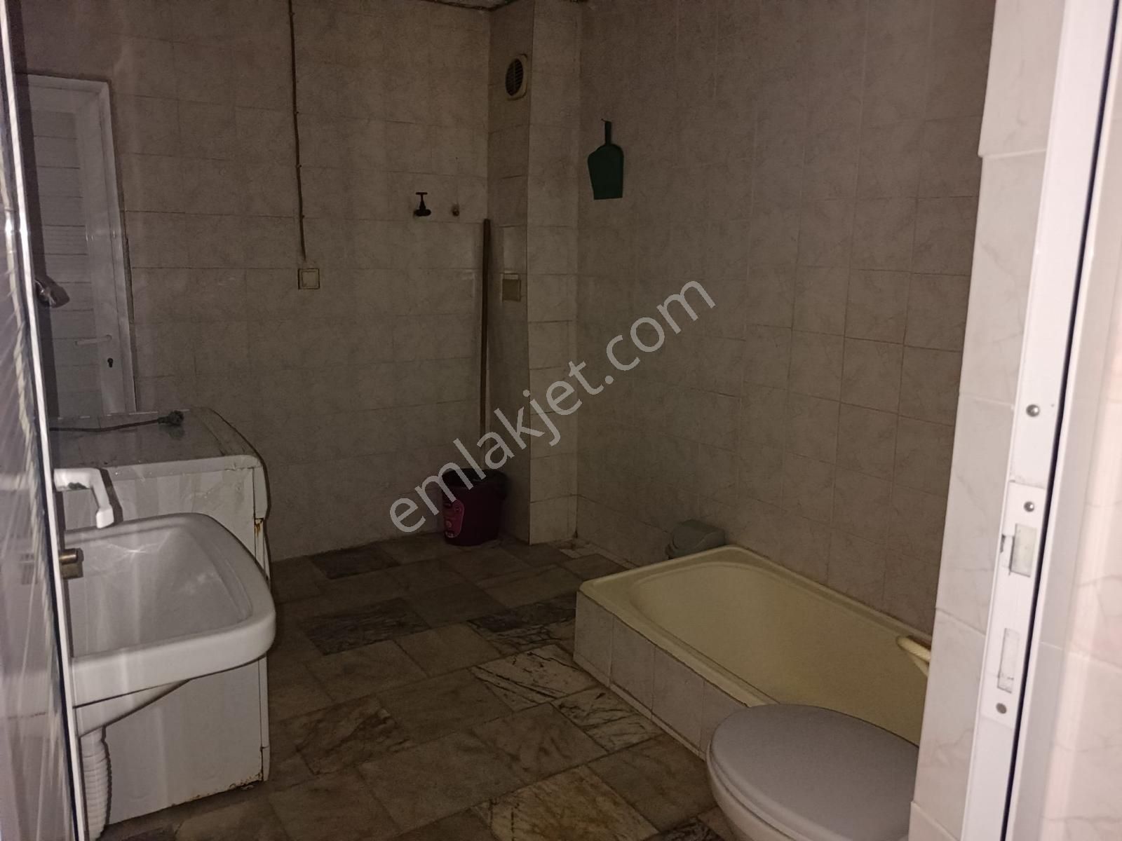 Cumhuriyet Mahallesinde Eşyalı Kiralık 2+1 Daire - Görsel 24