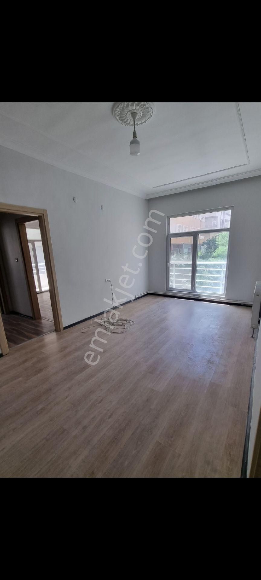 Sahibinden Merkezde Park Hastasine Yakın Ara Kat Kiralık Daire