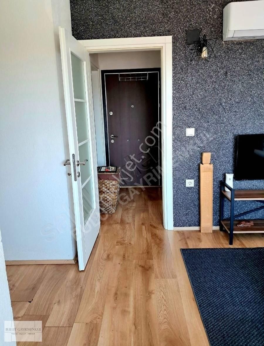 Ortaca Merkezde Esyalı Satılık Asansorlu 1+1 Daıre - Görsel 4