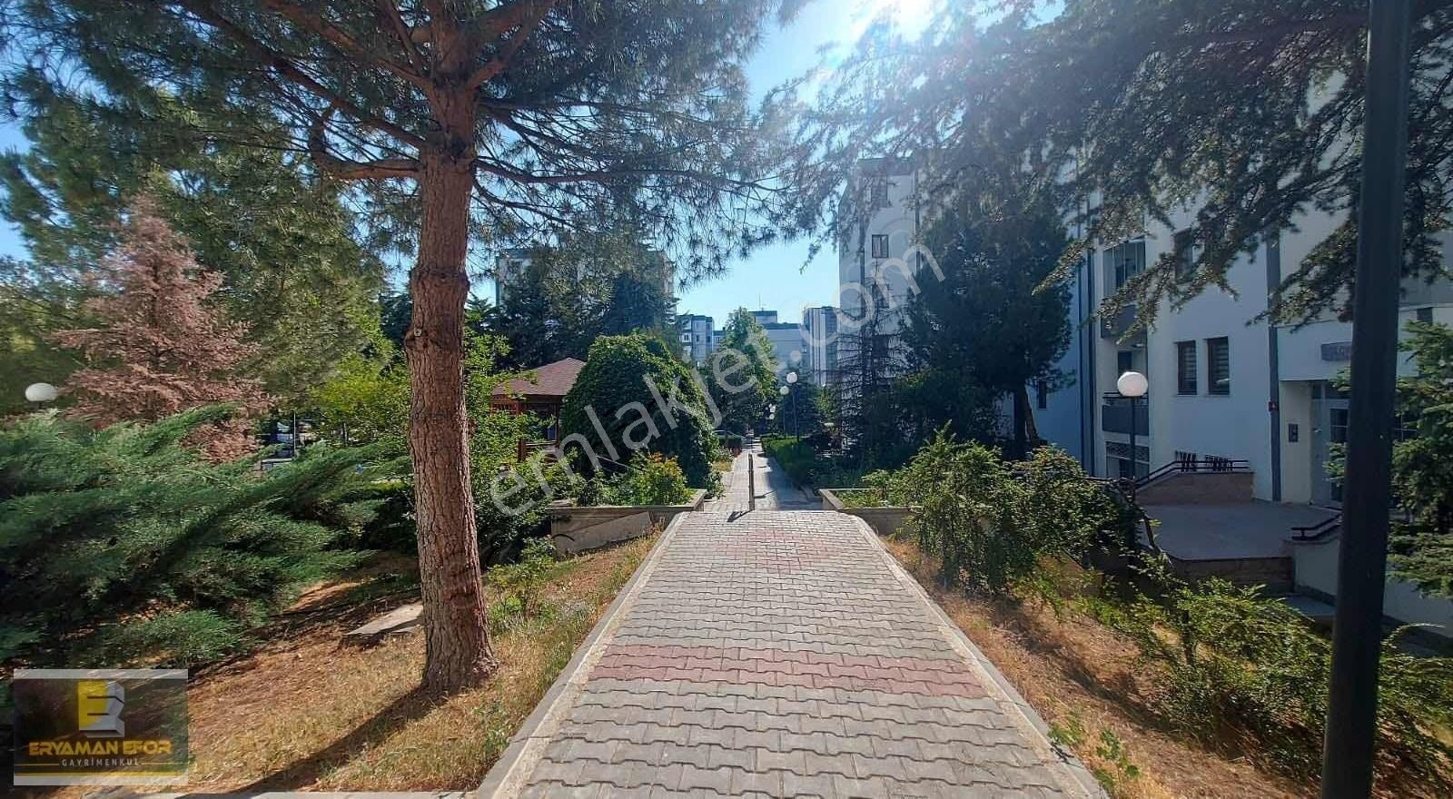 ''eryaman Efor''dan Merkezi Yerde Kısmi Eşyal 1+1 Kiralık Daire
