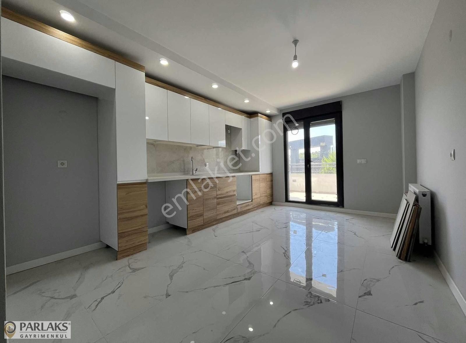 Darıca Cami Mahallesi 4+1 240 M² Deniz Manzaralı Bahçe Dubleksi
