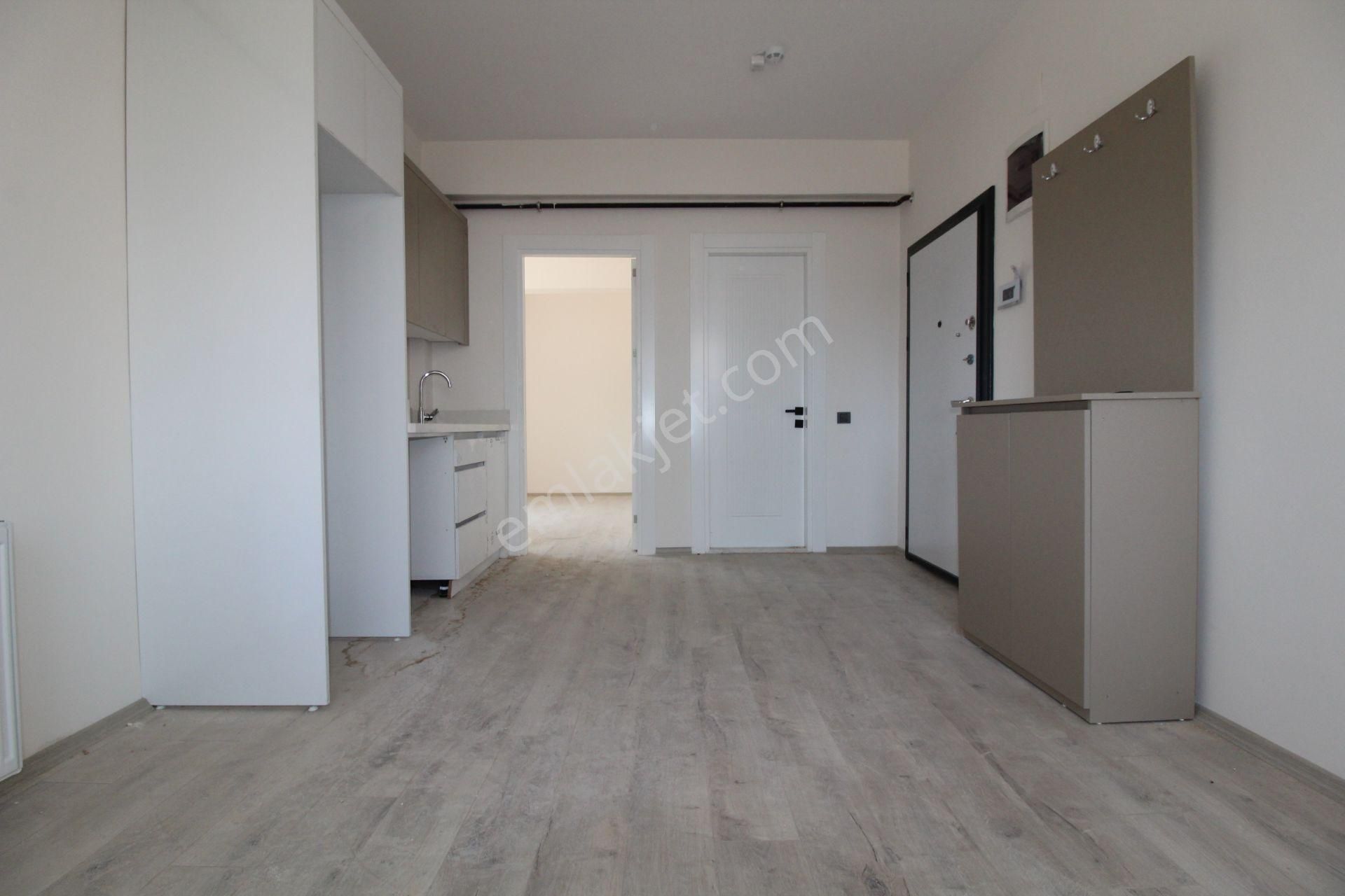 Aslan'dan Eski Mezitli De Site İçi Kiralık 1+1 Sıfır Daire