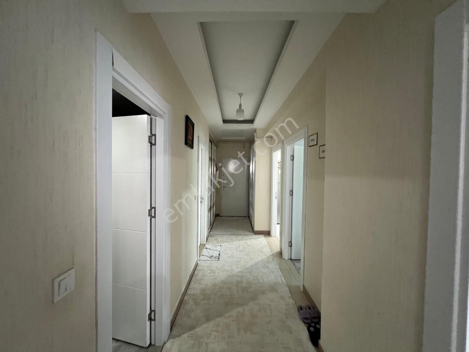 Bağcılar Gök Kuşağı Villaları Yanı 2+1 Satılık Daire