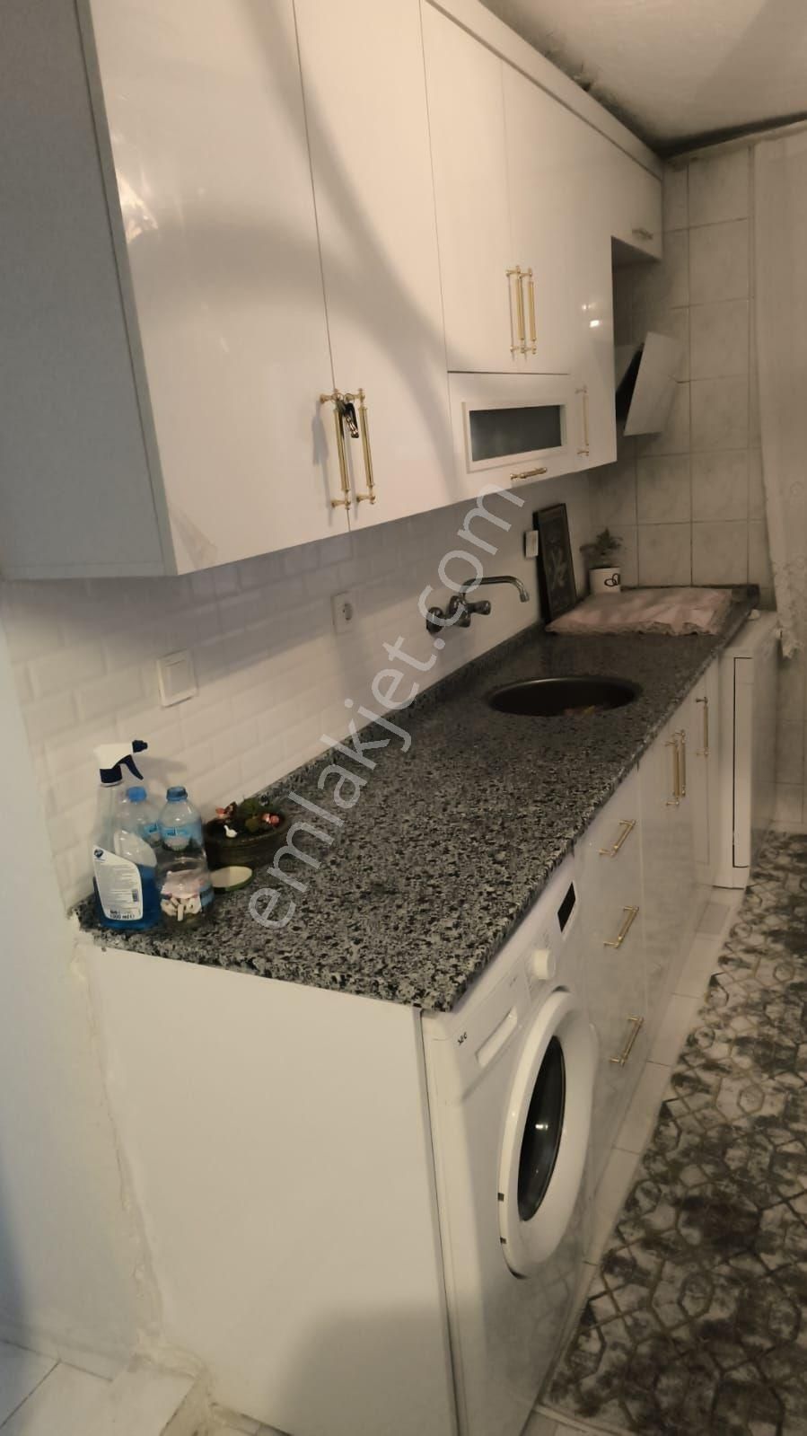 İzmir Karabağlar Aydın Mahallesinde Satılık Komple Bina - Görsel 11