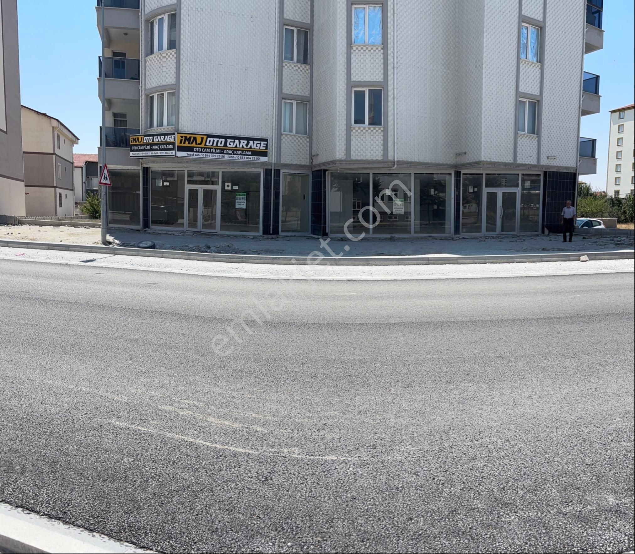 Güngör Emlaktan Yeşilöz M.sanayi Caddesi Üzerinde Kiralık Dükkanlar