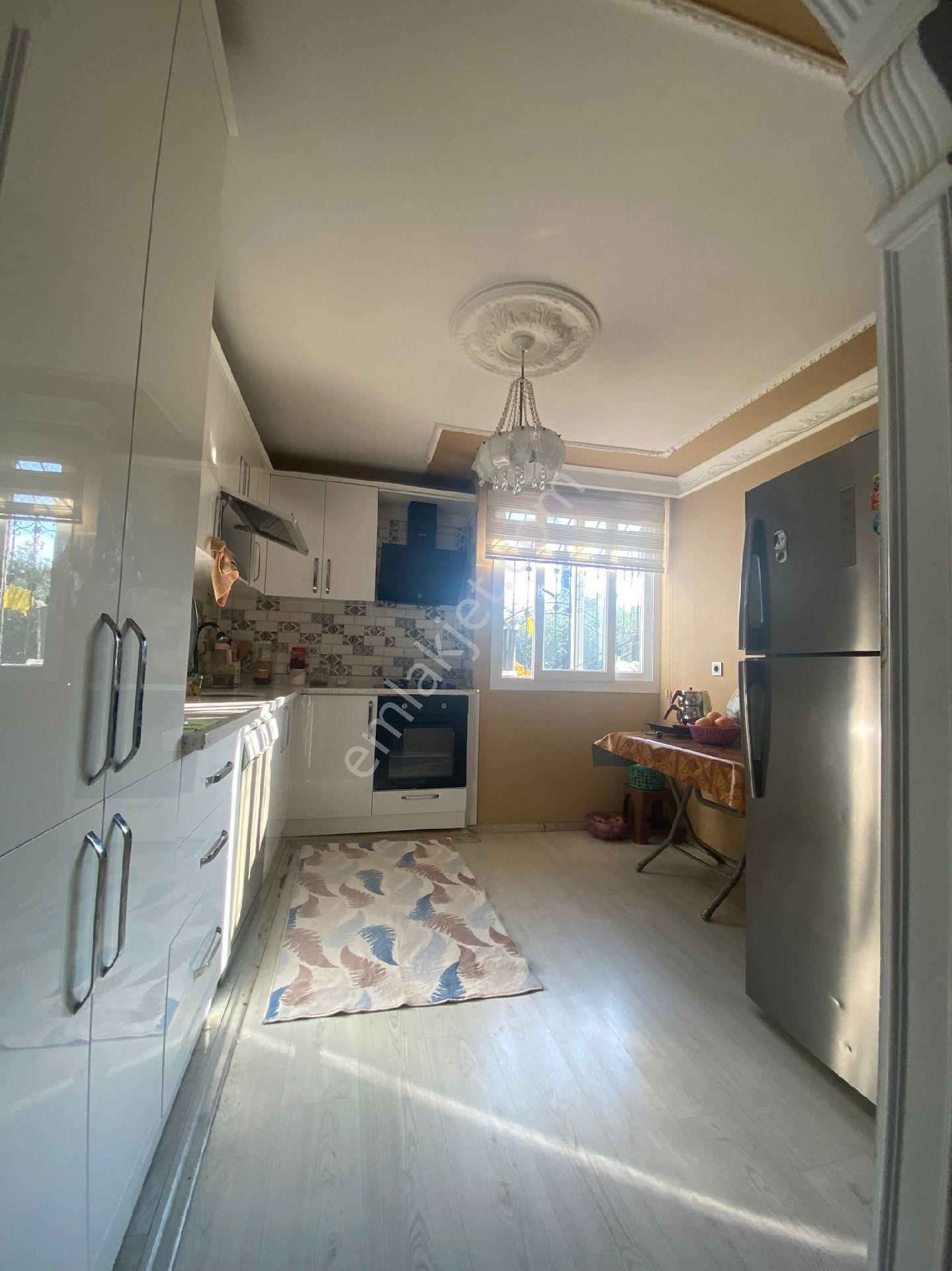 Adana Seyhan Mithatpaşada 150 M² 2,4 Apartman Yoğunluk Hisseli Arsada 15yaşında 3katlı Müstakil Ev - Görsel 27