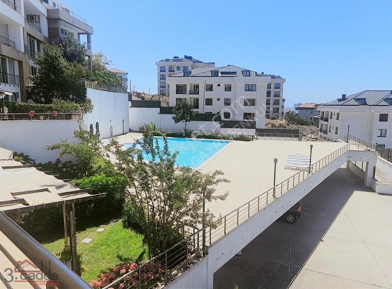 Deniz Manzaralı Kısa Katlı 3+1 Dublex Daire