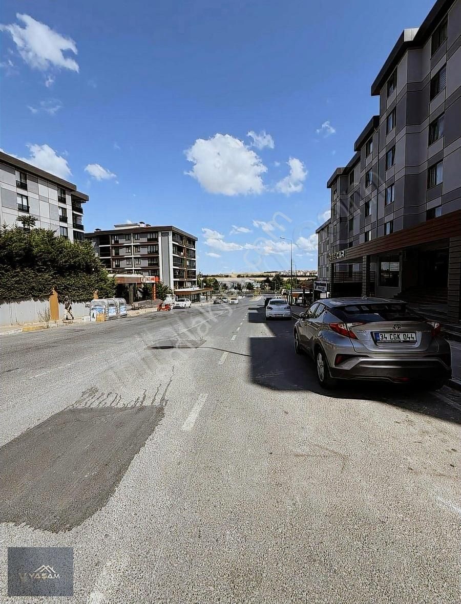 Yeni Mah. Cadde Üstü İskanlı Kiralık Dükkan