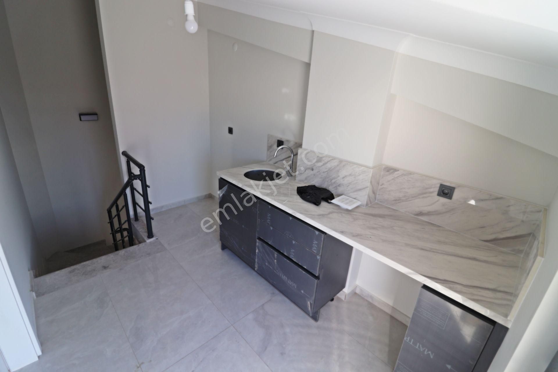 Irmaksudan Yenimahalle De Denize 200 Metre Bahçeli 3+1 Villa - Görsel 6