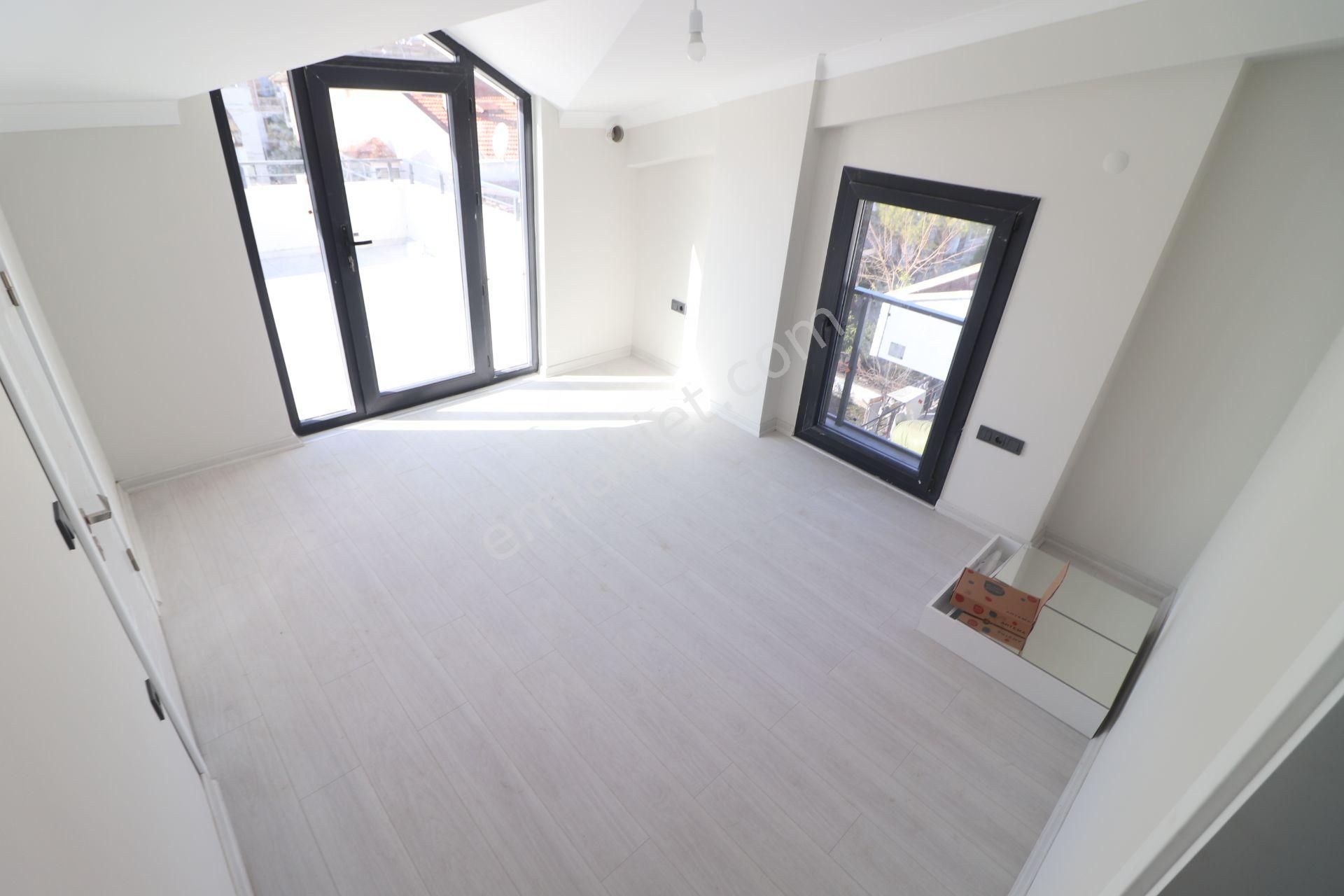 Irmaksudan Yenimahalle De Denize 200 Metre Bahçeli 3+1 Villa - Görsel 8