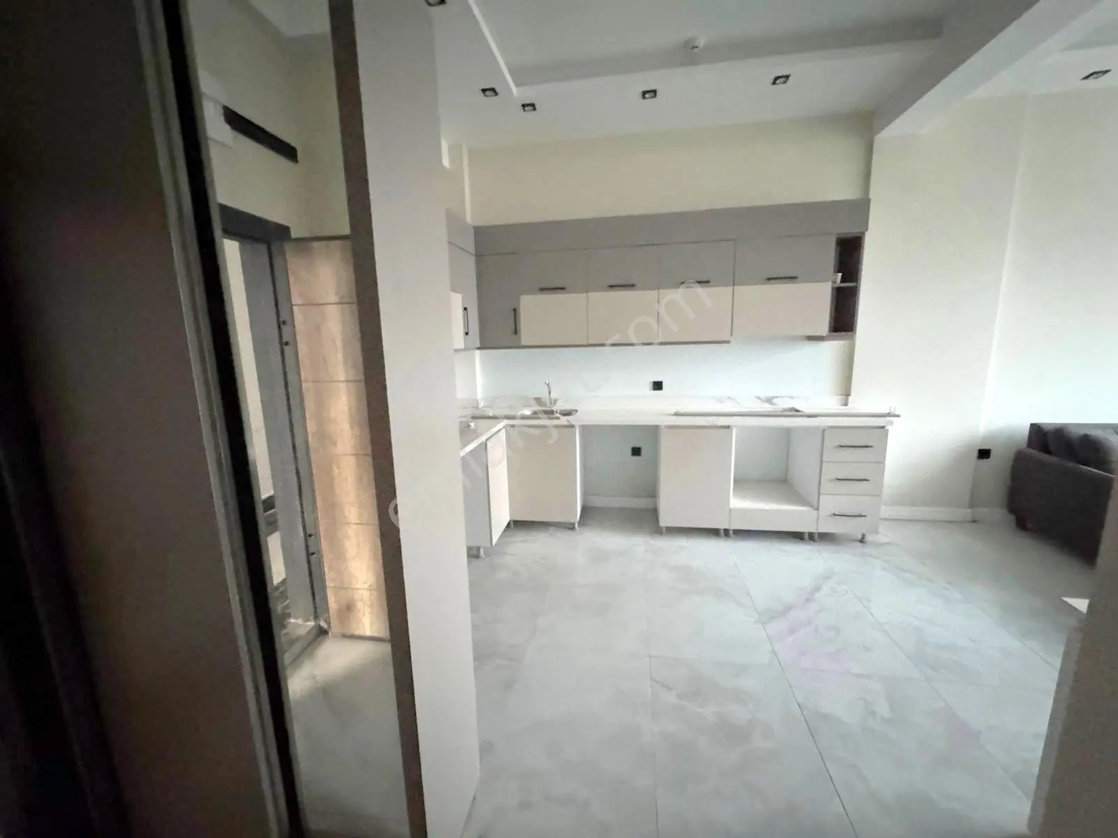 Remax Toros'tan Erdemli Ayaş'ta Muhteşem Deniz Manzaralı 1+1 - Görsel 4