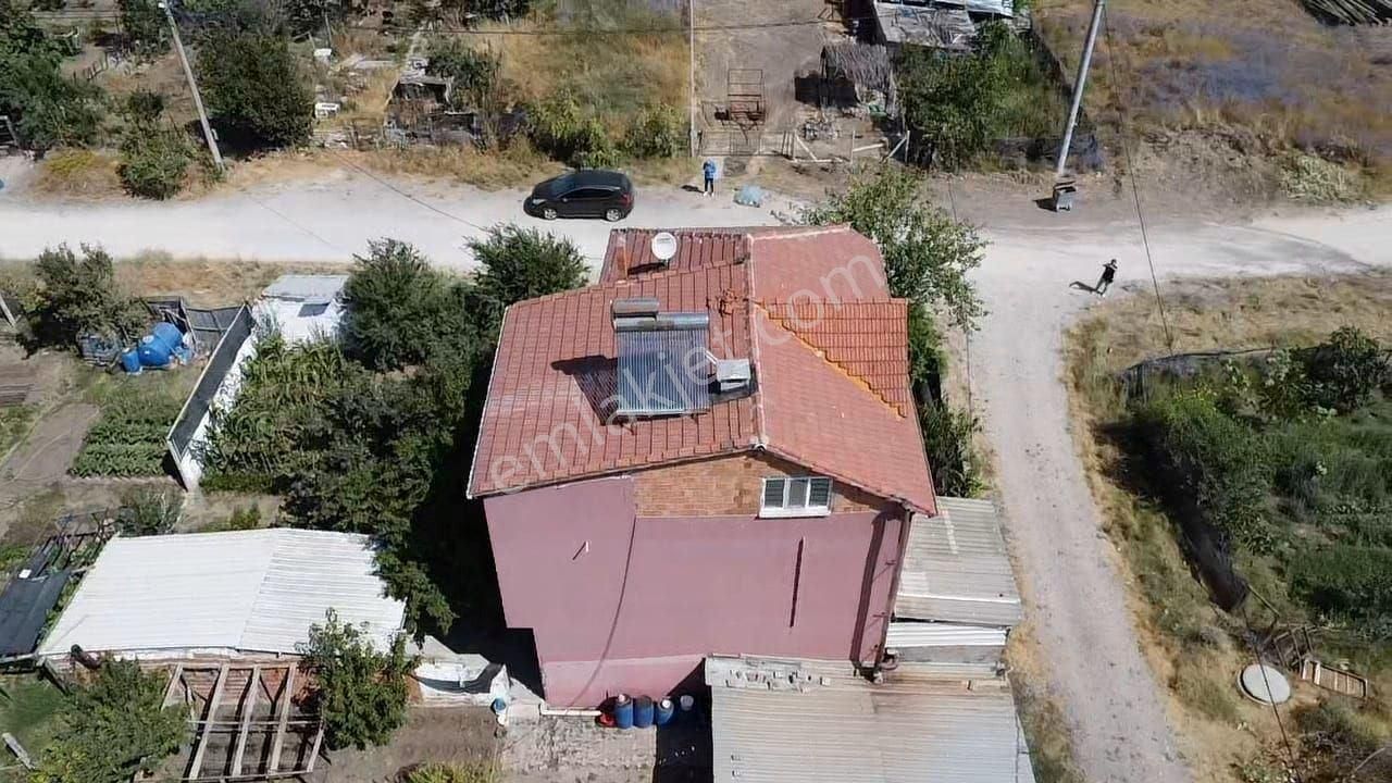 Balıkesir Gönen Plevne Mah. 328 M2 Arsa İçinde İki Katlı Meyve Bahçeli Bina Satılıktır - Görsel 11