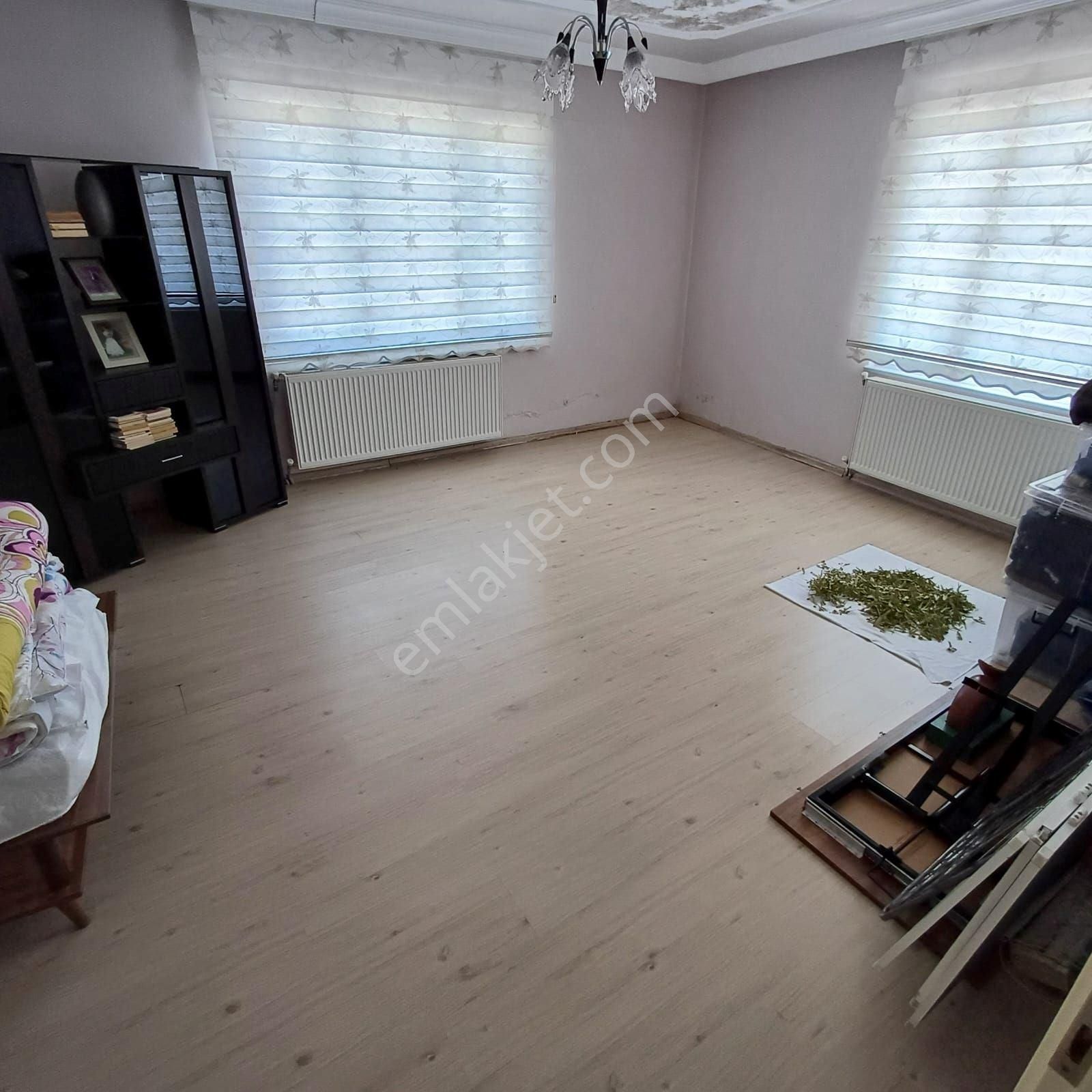 Balıkesir Gönen Plevne Mah. 328 M2 Arsa İçinde İki Katlı Meyve Bahçeli Bina Satılıktır - Görsel 34