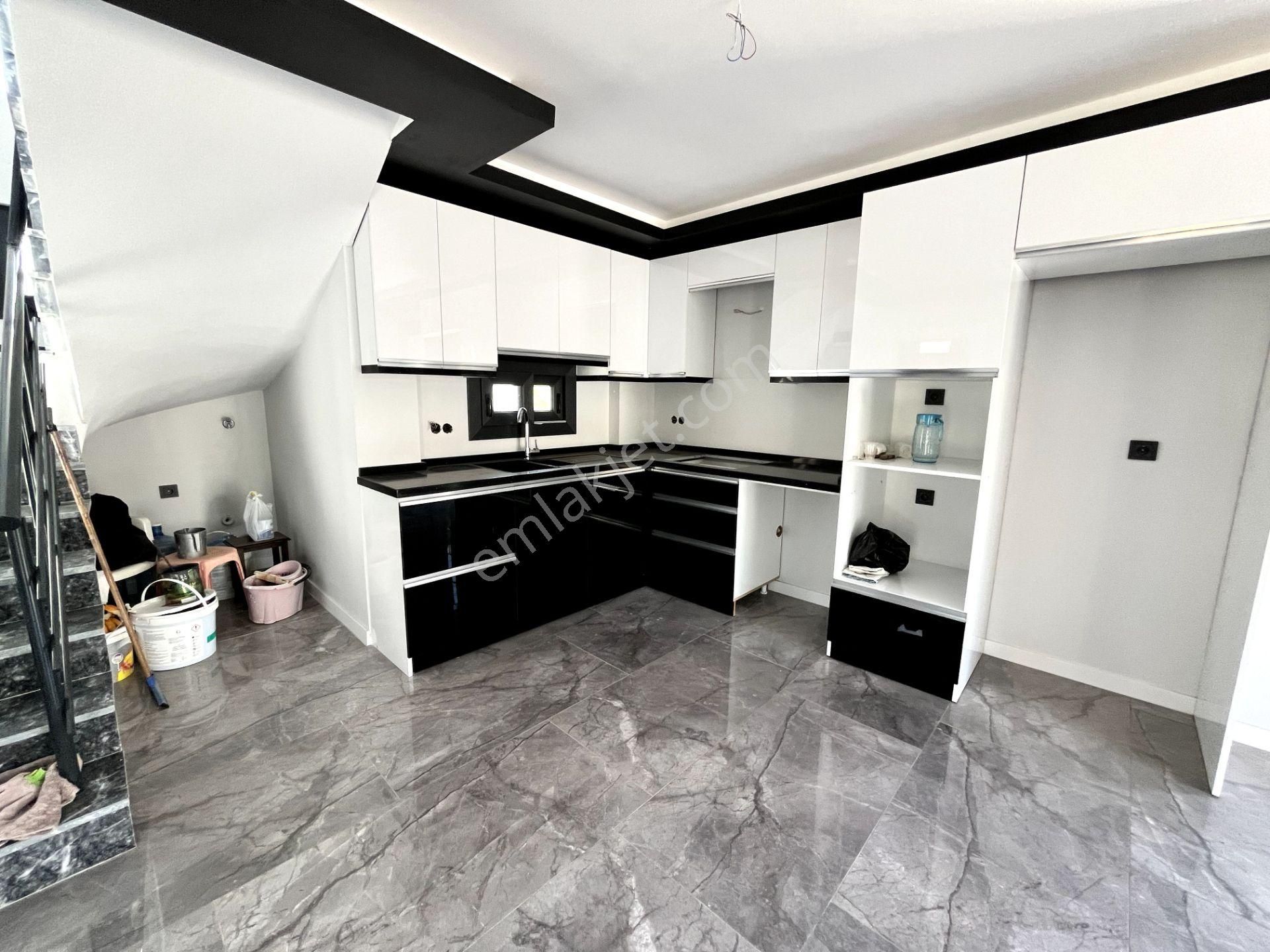 Seferihisar Doganbey'de Satılık 390 M2 Bahçe İçinde Tek Müstakil 3+1 Ebeveynli Villa - Görsel 18