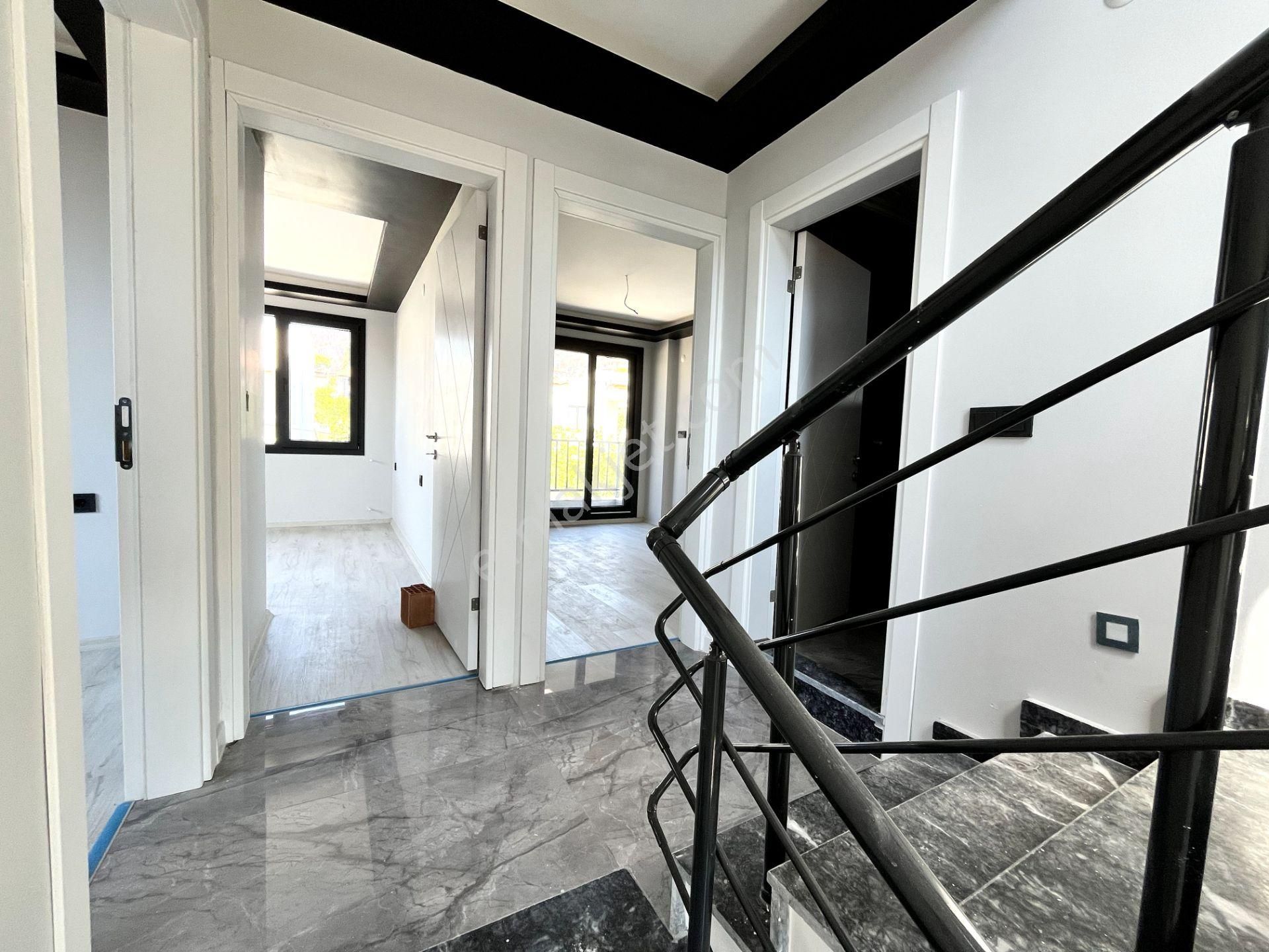 Seferihisar Doganbey'de Satılık 390 M2 Bahçe İçinde Tek Müstakil 3+1 Ebeveynli Villa - Görsel 28