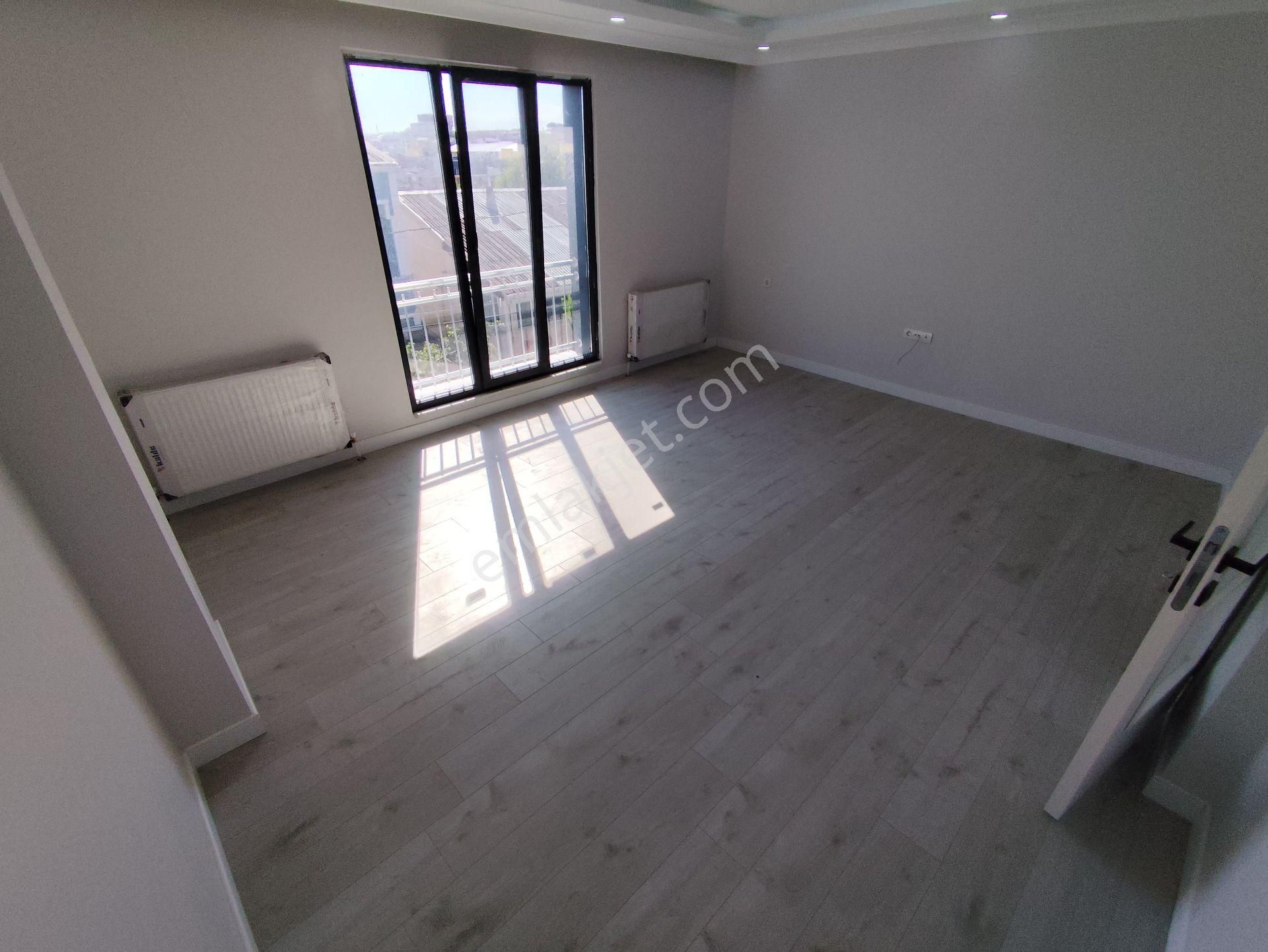 Üç Kardeşler'den Taşoluk Mh 2+1 Sıfır 95m2 Lüx Ara Kat Daire